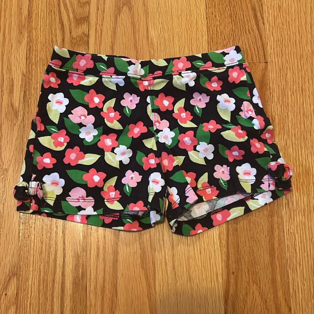 Gymboree flower shorts, size kids 5